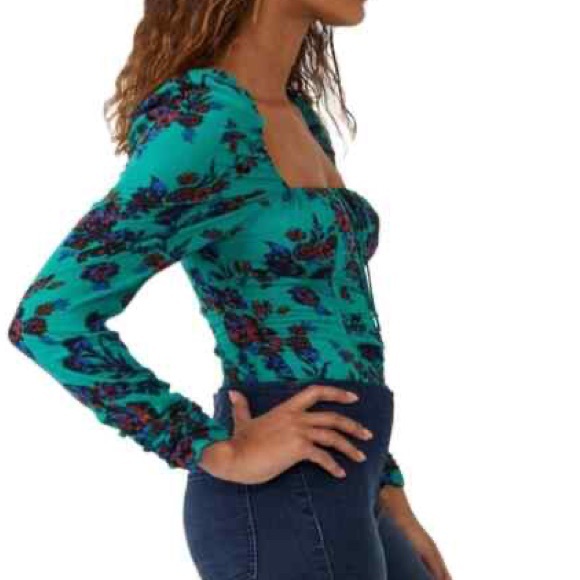 NWT Free People Hilary Print Keyhole Neck Top Green Floral Combo Medium - Picture 2 of 15